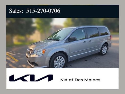 Used 2017 Dodge Grand Caravan SE FWD image 1