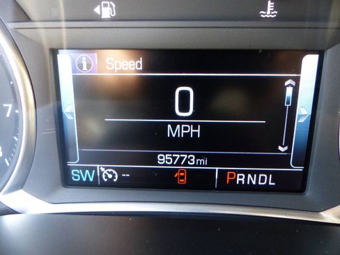 Used 2017 GMC Acadia SLT AWD/4WD image 30