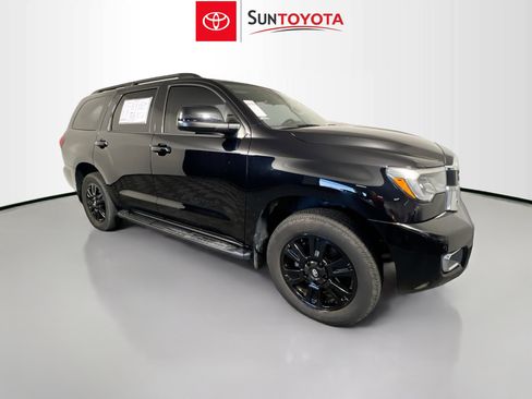 Used 2022 Toyota Sequoia TRD Sport image 1