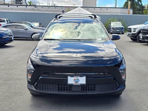 Used 2024 Hyundai Kona SEL FWD image 2