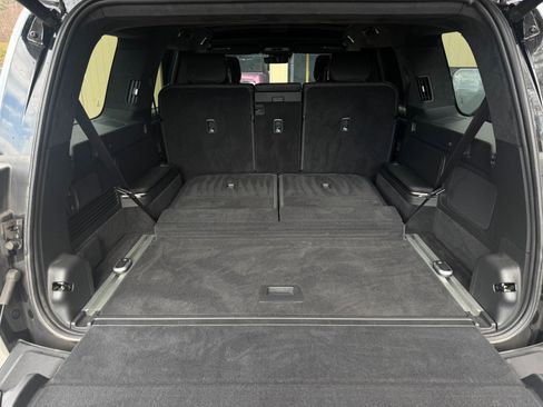 Used 2024 Rivian R1S Launch Edition image 53