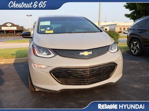 Used 2021 Chevrolet Bolt LT FWD image 4