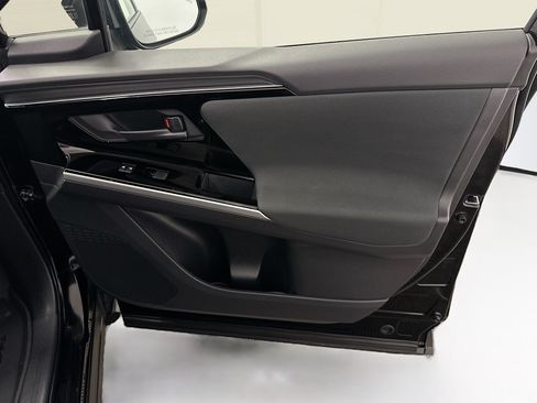 Used 2023 Subaru Solterra AWD image 33