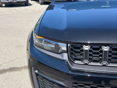 New 2026 Jeep Grand Cherokee L Limited AWD/4WD image 5
