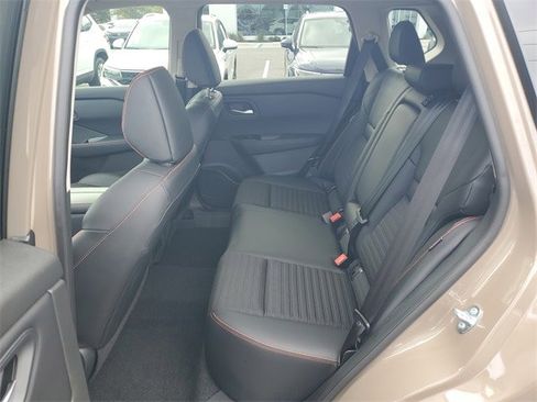 Used 2025 Nissan Rogue Rock Creek w/ Rock Creek Premium Package image 11