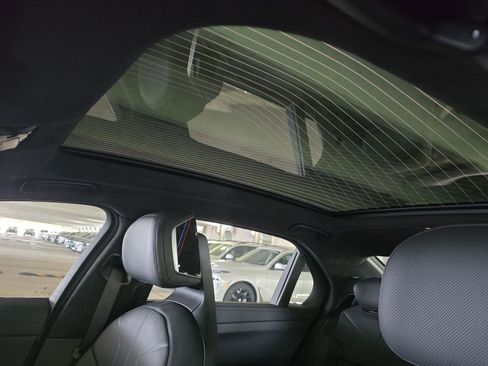 New 2026 BMW i7 xDrive60 w/ Premium Package image 24