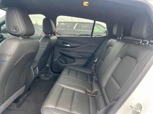 Used 2024 Buick Envista Sport Touring w/ Convenience I Package FWD image 19