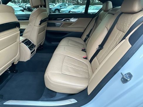 Used 2019 BMW 750i xDrive w/ Executive Package image 21