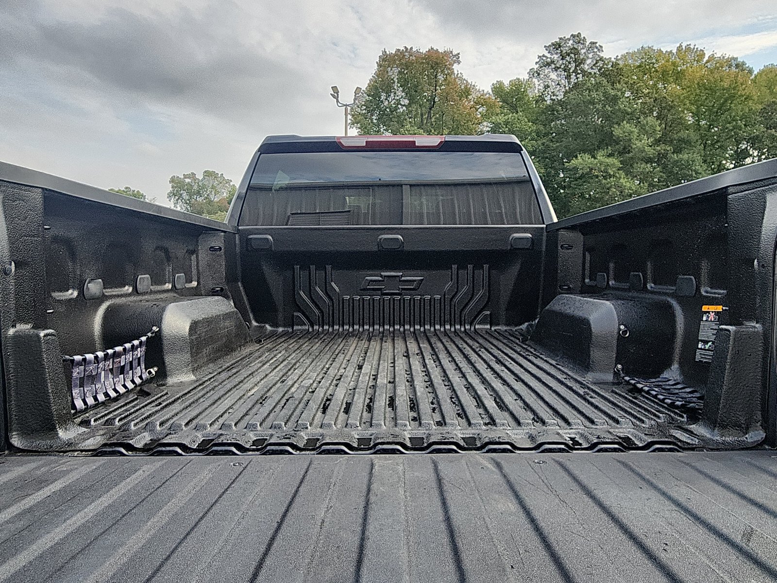 Used 2024 Chevrolet Silverado 1500 LT AWD/4WD image 25
