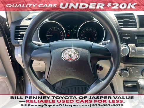 Used 2012 Toyota Highlander FWD image 12