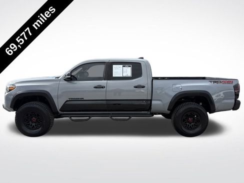 Used 2021 Toyota Tacoma TRD Off-Road w/ Advanced Technology Package image 3