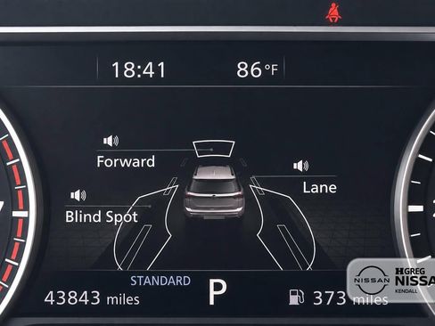 Used 2024 Nissan Pathfinder SV FWD image 6