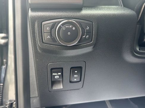 Used 2020 Ford F150 XLT w/ Equipment Group 302A Luxury AWD/4WD image 14