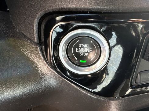 Used 2023 GMC Sierra 1500 Elevation w/ Preferred Package image 31