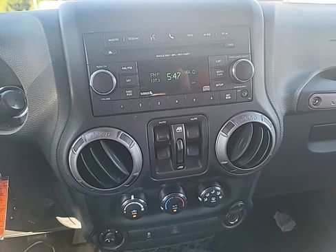 Used 2016 Jeep Wrangler Unlimited Sport w/ Quick Order Package 23S AWD/4WD image 13