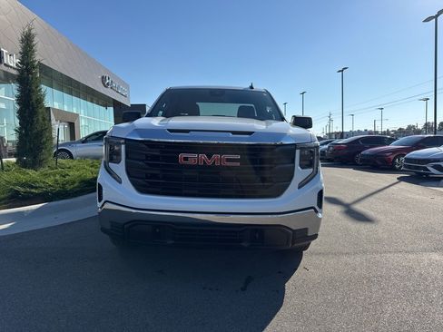 Used 2024 GMC Sierra 1500 Pro w/ Pro Value Package image 2