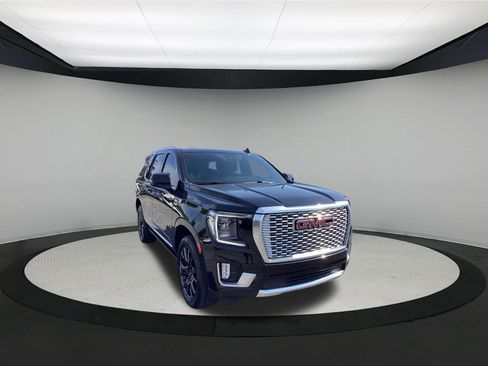 Used 2024 GMC Yukon Denali w/ Denali Reserve Package AWD/4WD image 2