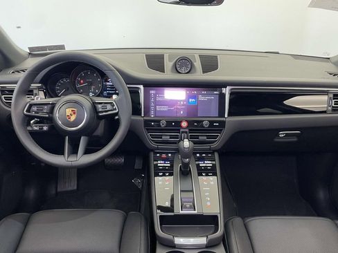 New 2025 Porsche Macan image 26