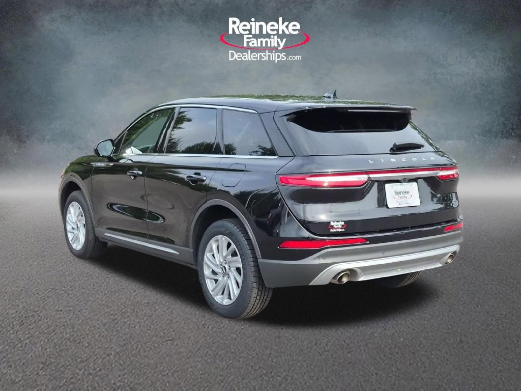 Used 2025 Lincoln Corsair AWD image 9
