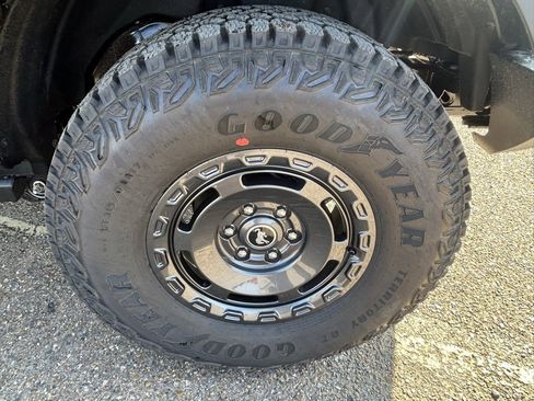 New 2025 Ford Bronco Badlands w/ Sasquatch Package image 10