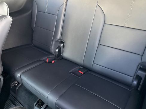 Used 2026 GMC Acadia Elevation w/ Elevation Premium Package image 19