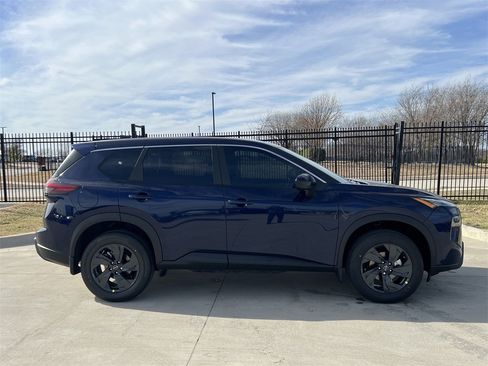 New 2026 Nissan Rogue SV image 3
