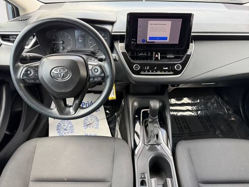 Used 2024 Toyota Corolla LE FWD image 10