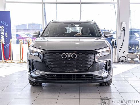 Used 2024 Audi Q4 e-tron Premium Plus w/ Premium Plus image 2