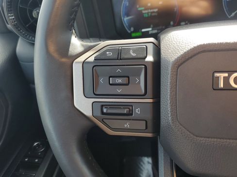 Used 2024 Toyota Land Cruiser image 27