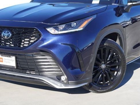 Used 2024 Toyota Highlander XSE image 5