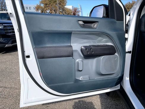 New 2025 Ford Maverick XL image 10