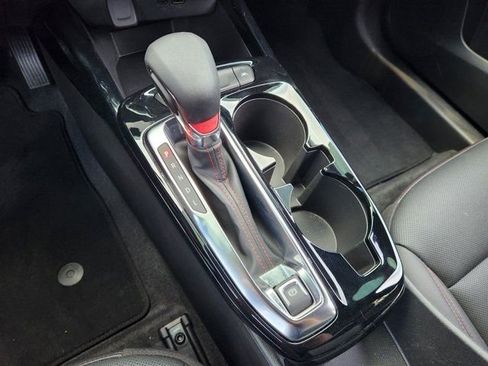 Used 2025 Chevrolet Trax RS w/ Driver Confidence Package image 22