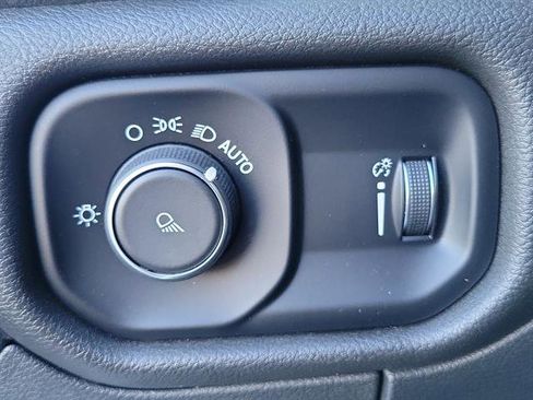 Used 2023 RAM 1500 Big Horn image 95