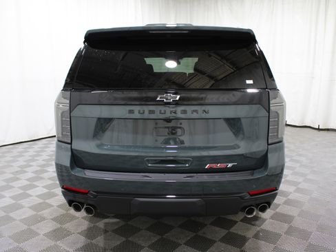 Used 2026 Chevrolet Suburban RST w/ RST Capability Package image 36