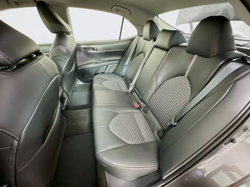 Used 2024 Toyota Camry SE image 26