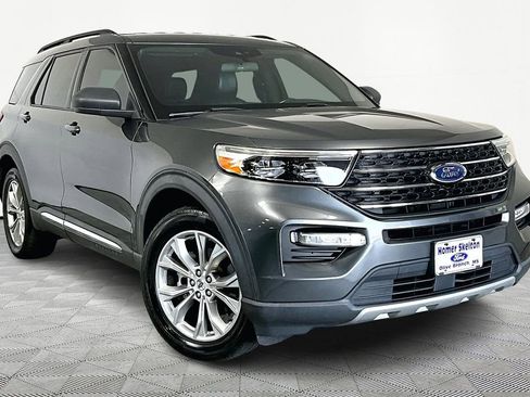 Used 2020 Ford Explorer XLT w/ Equipment Group 202A image 1