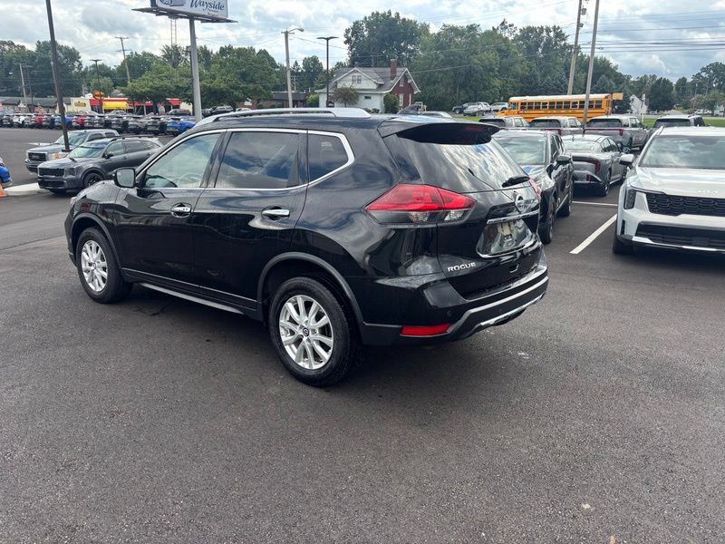 Used 2020 Nissan Rogue SV AWD/4WD image 6