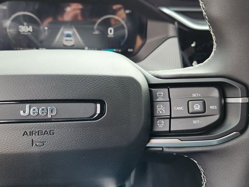 New 2026 Jeep Cherokee Limited image 12