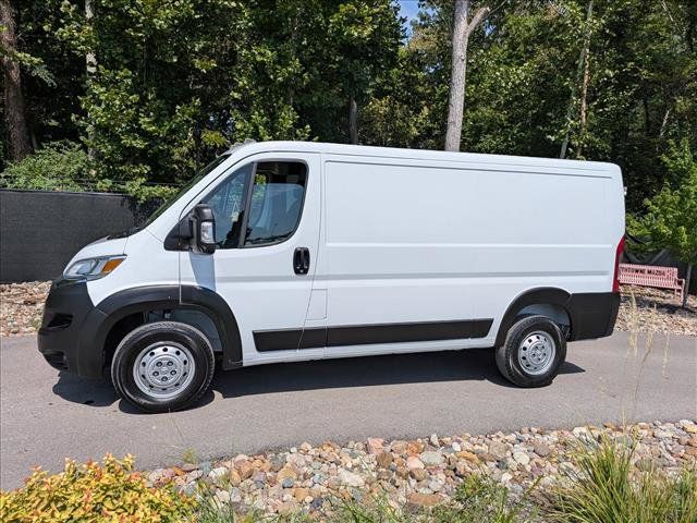 Used 2023 RAM ProMaster 2500 w/ Driver Convenience Group FWD image 2