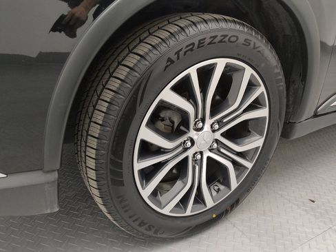 Used 2017 Mitsubishi Outlander GT image 31