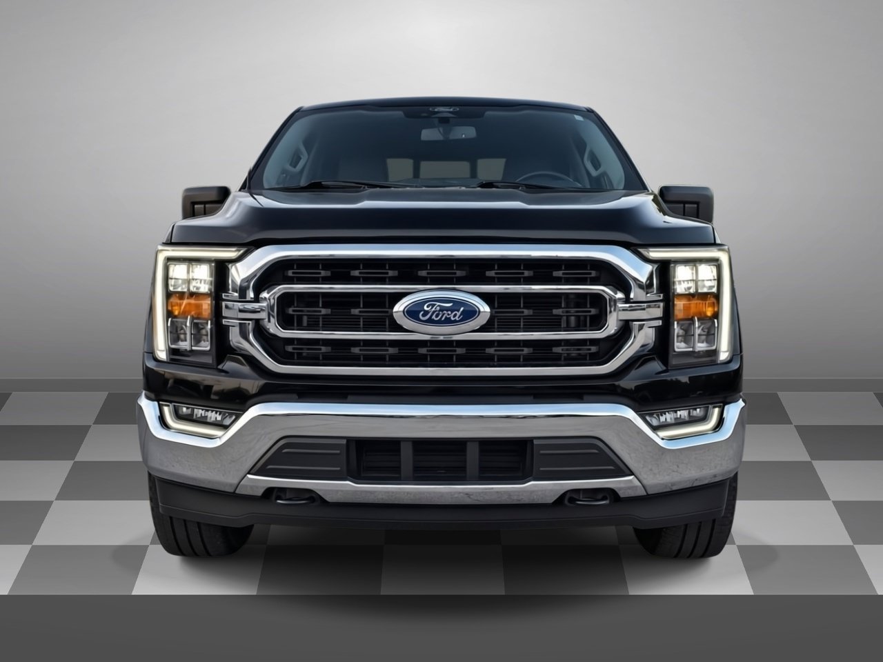 Used 2022 Ford F150 XLT w/ Equipment Group 302A High AWD/4WD image 2