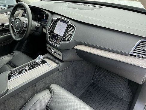 Certified 2024 Volvo XC90 T8 Ultimate w/ Protection Package Premier AWD/4WD image 21