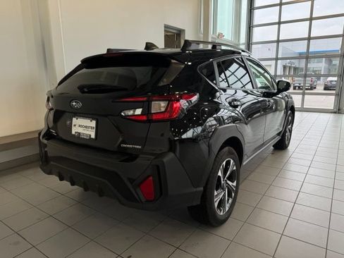 Used 2025 Subaru Crosstrek 2.5i Premium AWD/4WD image 31