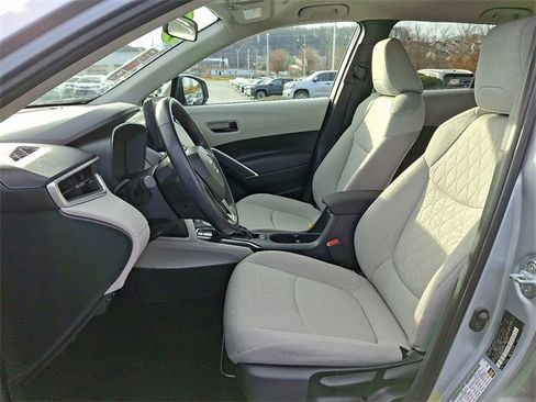 Certified 2023 Toyota Corolla Cross LE image 13