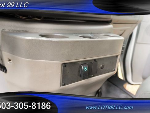 Used 2009 Ford E-250 and Econoline 250 Extended RWD image 26