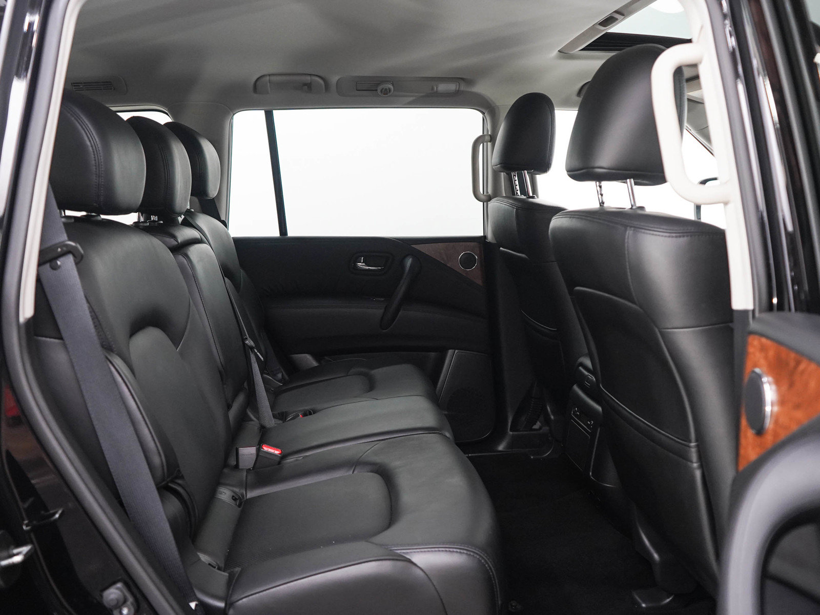 Used 2023 Nissan Armada SL w/ Cargo Package AWD/4WD image 13