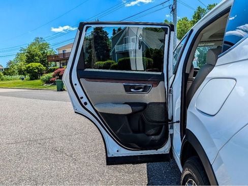 Used 2021 Honda CR-V EX image 11