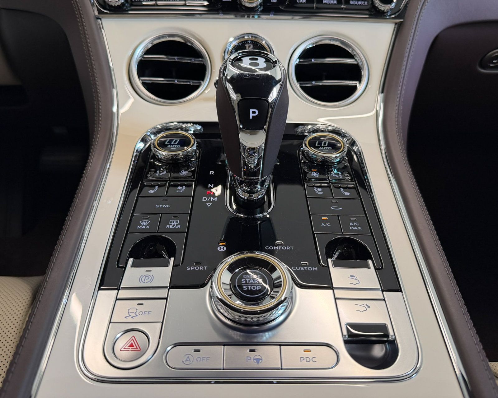 Used 2023 Bentley Continental GT V8 AWD/4WD image 30