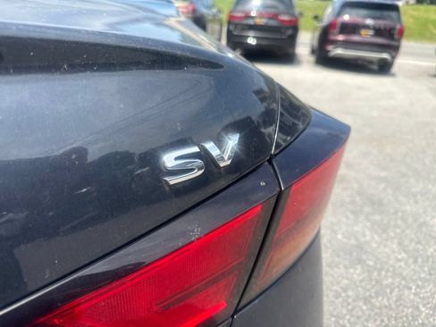 Used 2021 Nissan Altima 2.5 SV FWD image 10