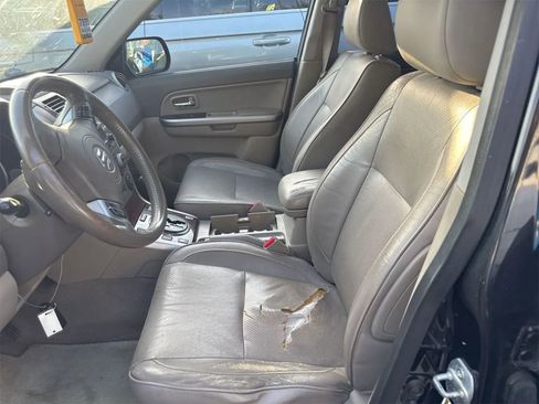 Used 2012 Suzuki Grand Vitara Limited AWD/4WD image 3